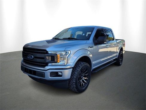 Used 2020 Ford F150 XLT w/ Equipment Group 302A Luxury image 2