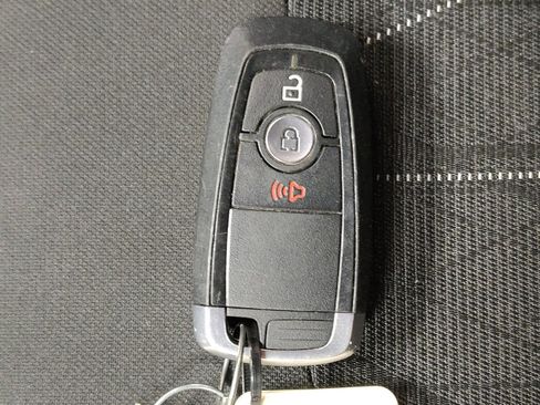 Used 2021 Ford EcoSport SE FWD image 32