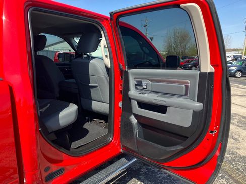 Used 2017 RAM 1500 Classic SLT w/ Luxury Group AWD/4WD image 15
