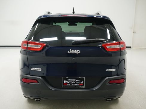 Used 2014 Jeep Cherokee Latitude FWD image 5