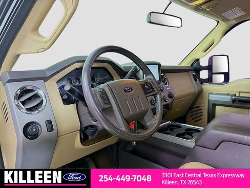 Used 2016 Ford F250 Lariat w/ Lariat Interior Package image 10