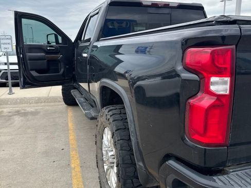 Used 2020 Chevrolet Silverado 3500 High Country w/ Z71 Off-Road Package AWD/4WD image 3