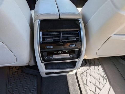 Used 2021 BMW X7 xDrive40i w/ Premium Package AWD/4WD image 19