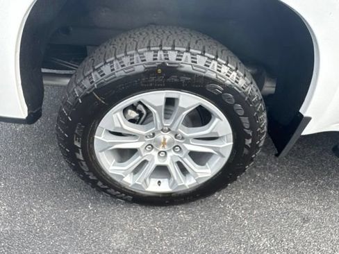 New 2026 Chevrolet Silverado 1500 LTZ w/ LTZ Premium Package AWD/4WD image 24