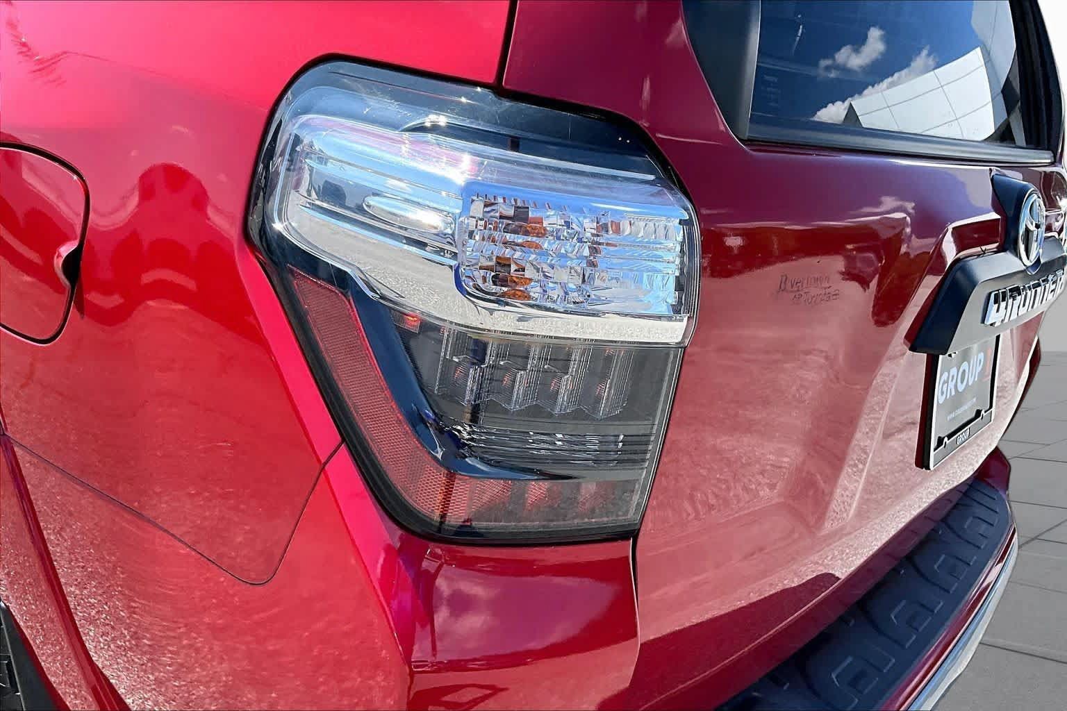Used 2023 Toyota 4Runner TRD Off-Road Premium w/ Moonroof Package AWD/4WD image 26