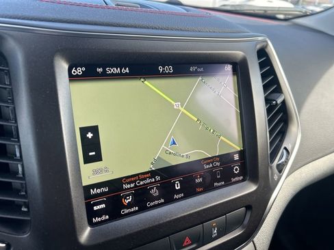 Used 2022 Jeep Cherokee Trailhawk w/ Sound & Nav Group AWD/4WD image 14