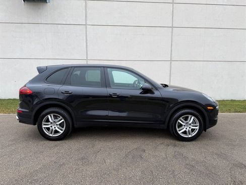 Used 2016 Porsche Cayenne image 13