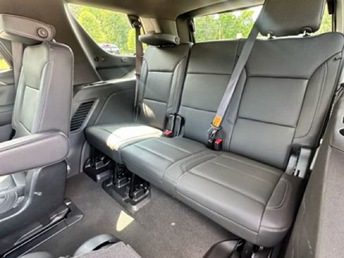 Used 2023 Chevrolet Tahoe LT w/ Luxury Package RWD image 20