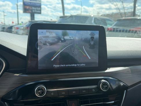 Used 2020 Ford Escape Titanium AWD/4WD image 14