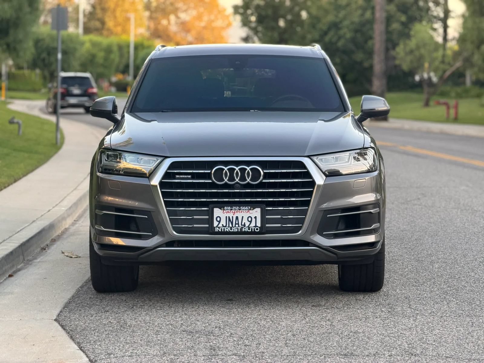Used 2017 Audi Q7 3.0T Prestige w/ Prestige Package AWD/4WD image 2