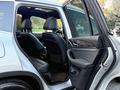 Used 2019 BMW X3 xDrive30i w/ Premium Package image 29