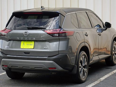 Used 2022 Nissan Rogue SV FWD image 46