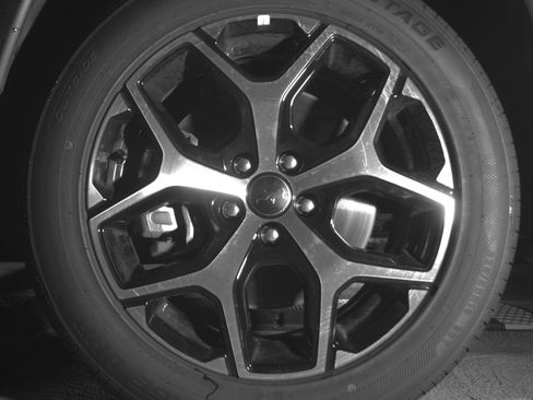 Used 2025 Jeep Compass Limited image 12