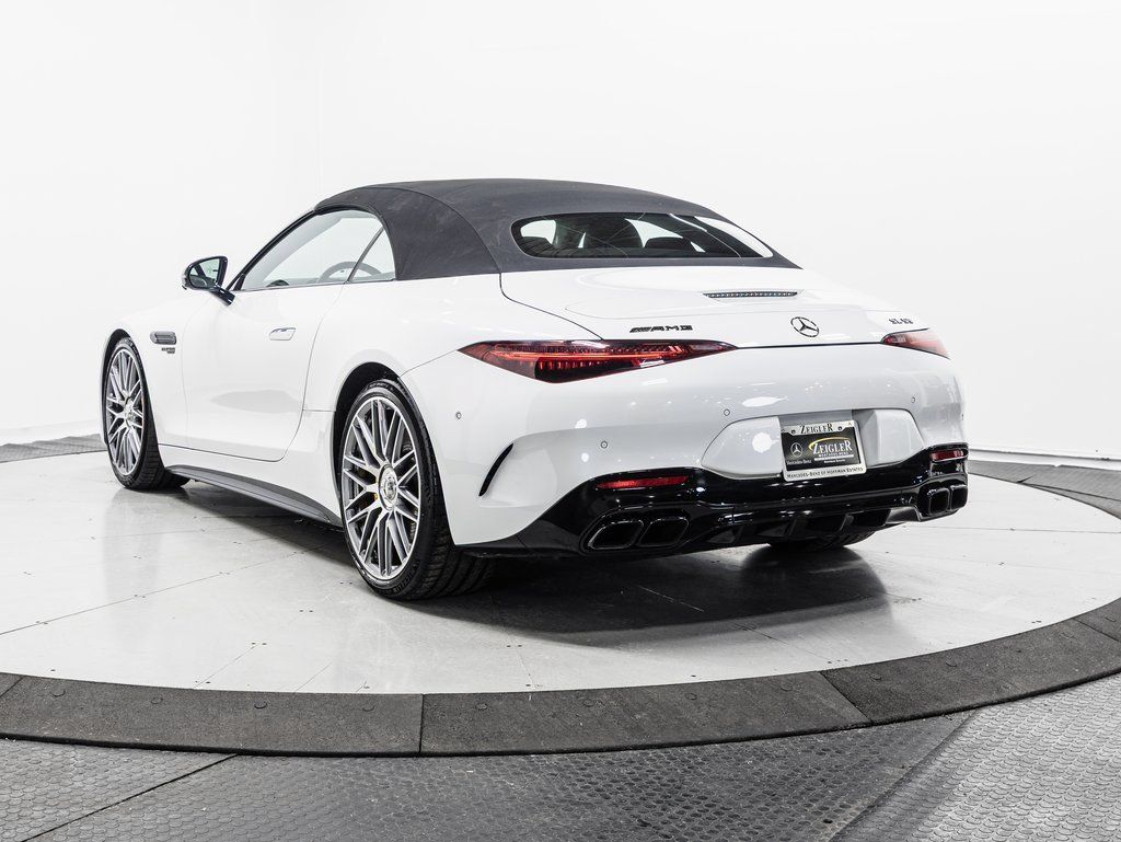 Used 2022 Mercedes-Benz SL 55 AMG 4MATIC w/ Driver Assistance Package image 31
