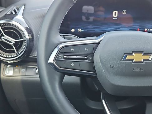 Certified 2026 Chevrolet Equinox LT w/ Convenience Package II FWD image 23