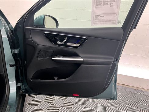 Certified 2025 Mercedes-Benz GLC 300 image 25