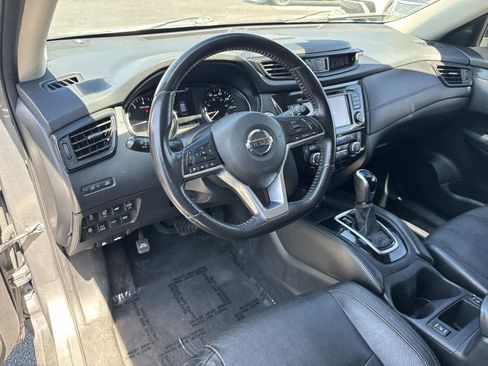 Used 2017 Nissan Rogue SL w/ SL Premium Package image 23