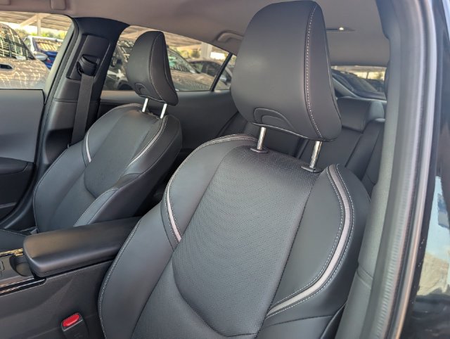 Used 2024 Toyota Prius XLE FWD image 10