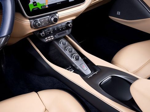 Certified 2019 Ferrari Portofino image 33