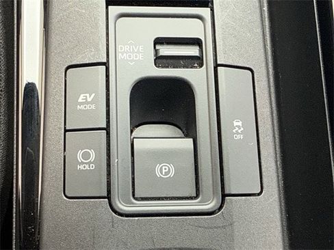 Used 2024 Toyota Prius Limited image 20