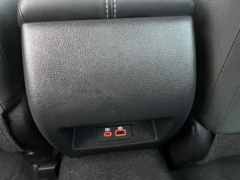 Used 2025 Nissan Altima 2.5 SV image 24