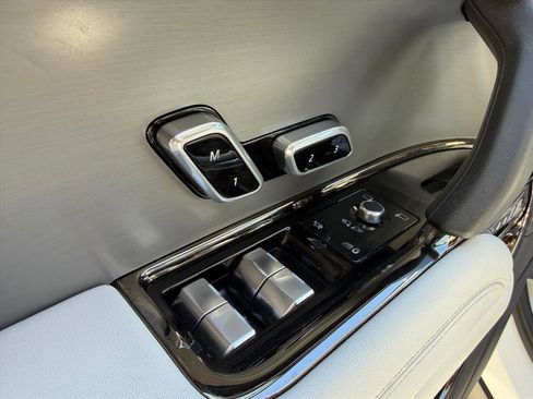 Used 2023 Land Rover Range Rover Sport SE image 9