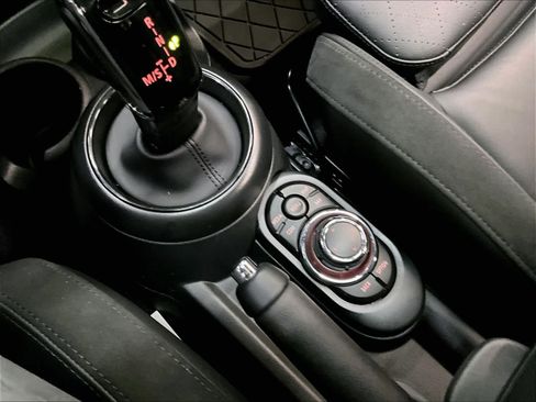 Used 2024 MINI Cooper S w/ Signature Upholstery Package FWD image 35