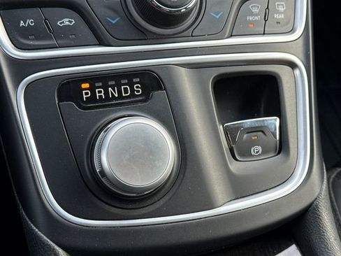 Used 2015 Chrysler 200 C image 22