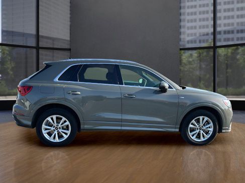 Used 2025 Audi Q3 2.0T Premium image 17