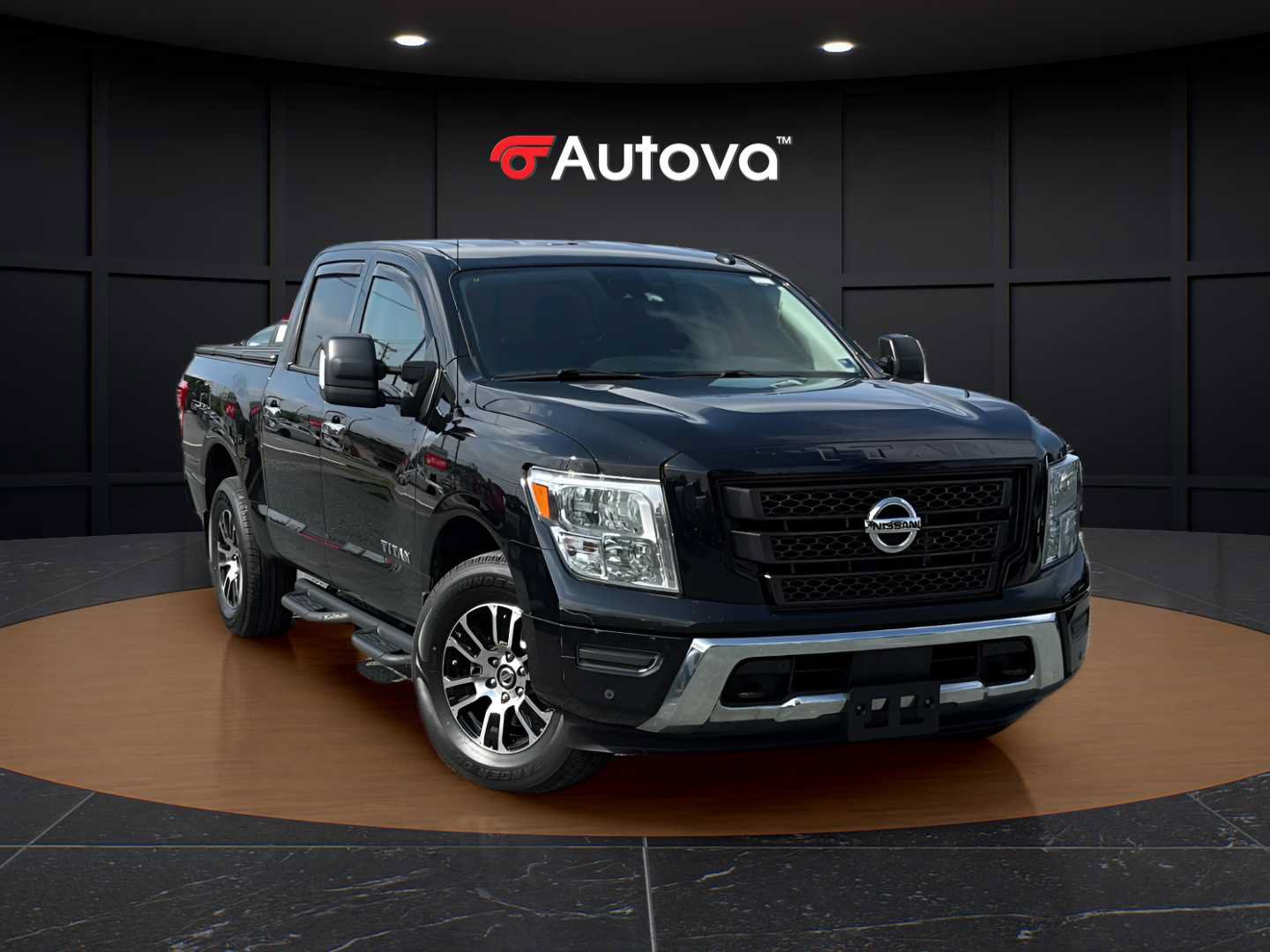 Used 2021 Nissan Titan SV w/ SV Convenience Package AWD/4WD image 7