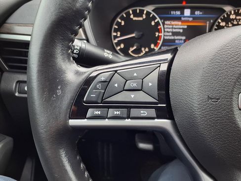 Used 2024 Nissan Altima 2.5 SV w/ SV Premium Package image 17