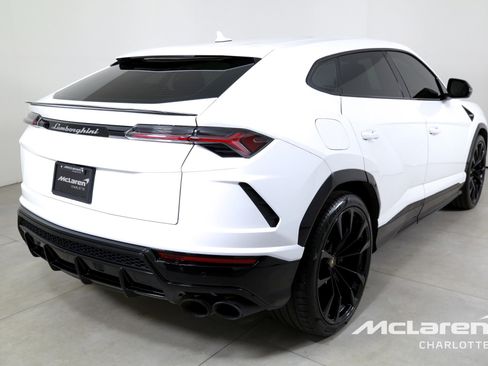 Used 2022 Lamborghini Urus image 8