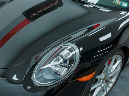 Used 2015 Porsche 911 Carrera S image 9