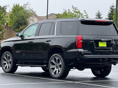 Used 2019 Chevrolet Tahoe LS w/ Enhanced Driver Alert Package AWD/4WD image 3