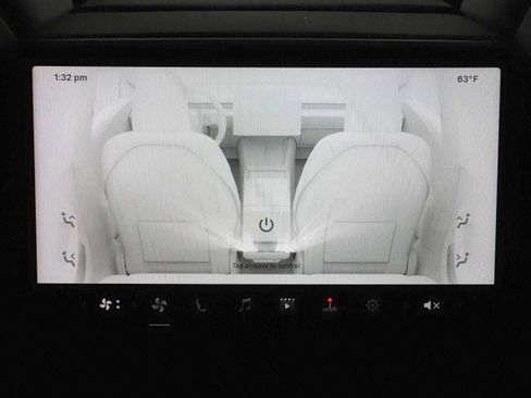 Used 2025 Tesla Model 3 RWD image 25