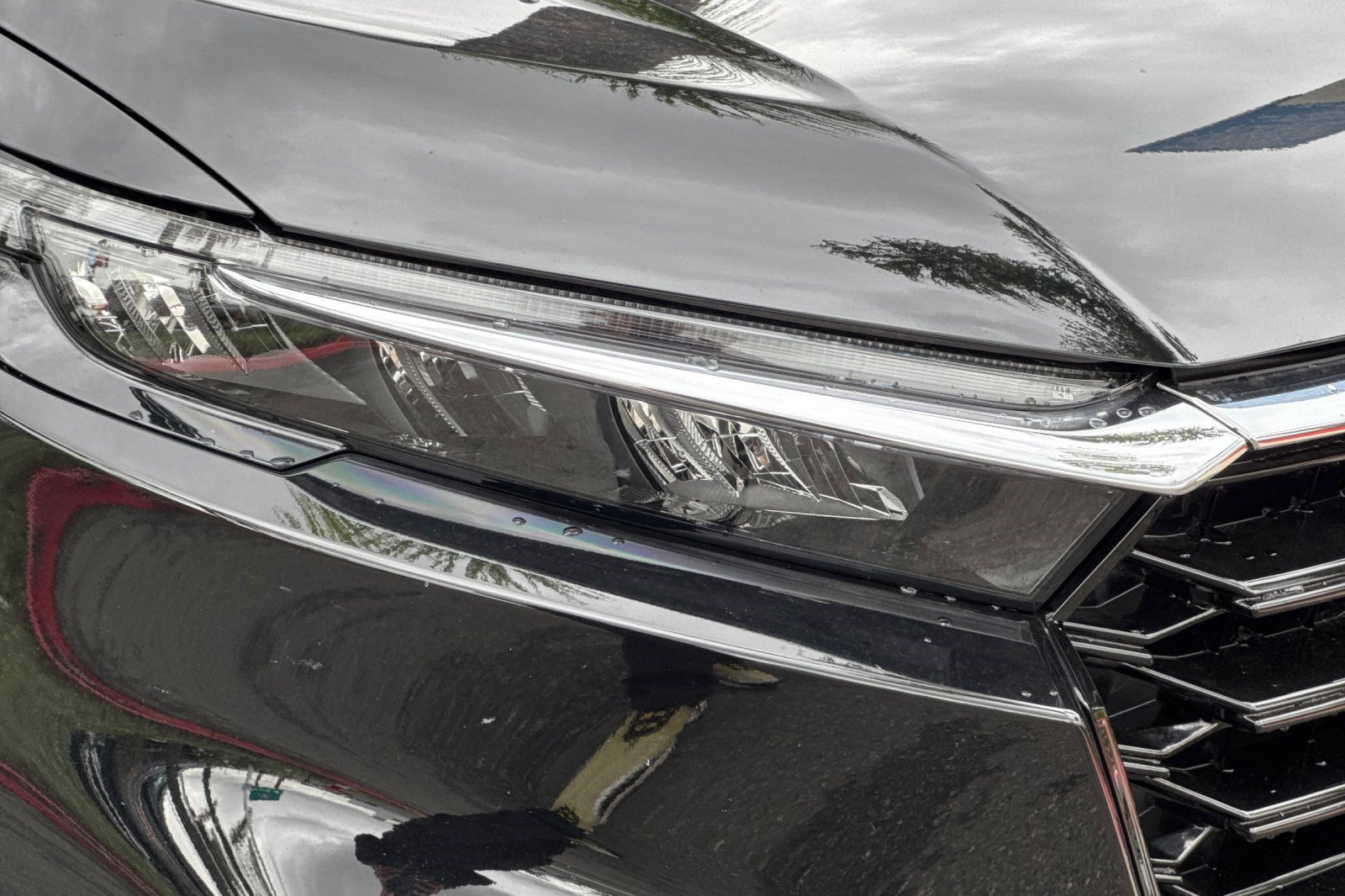 Used 2025 Honda CR-V EX-L image 12