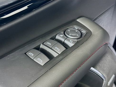 New 2026 Chevrolet Suburban RST w/ RST Capability Package AWD/4WD image 20