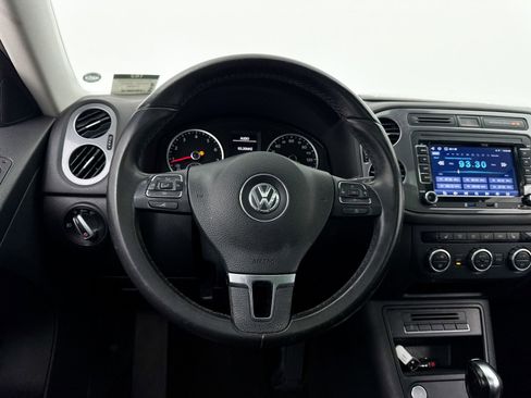 Used 2013 Volkswagen Tiguan SEL image 30