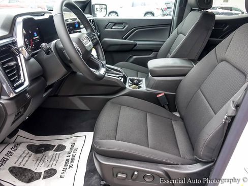 New 2026 GMC Canyon Elevation w/ Convenience Package image 8