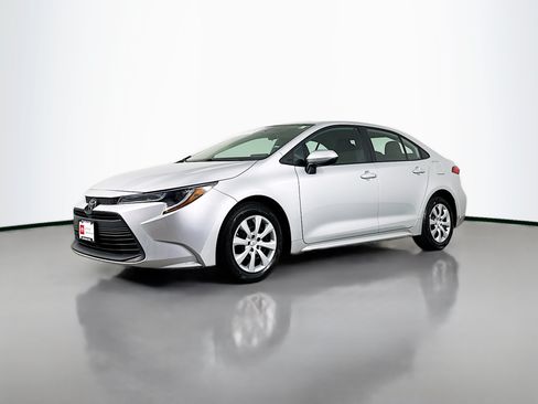 Certified 2024 Toyota Corolla LE FWD image 3