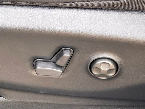 New 2026 Chrysler Pacifica Select w/ S Appearance Package FWD image 20