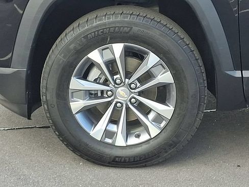 Used 2025 Chevrolet Equinox LT AWD/4WD image 8