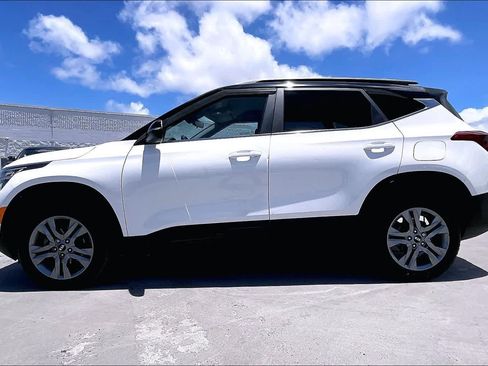 Used 2021 Kia Seltos S FWD image 3