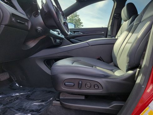 Used 2024 Buick Enclave Premium image 16