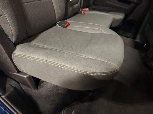 Used 2024 RAM 2500 Big Horn w/ Sport Appearance Package image 17