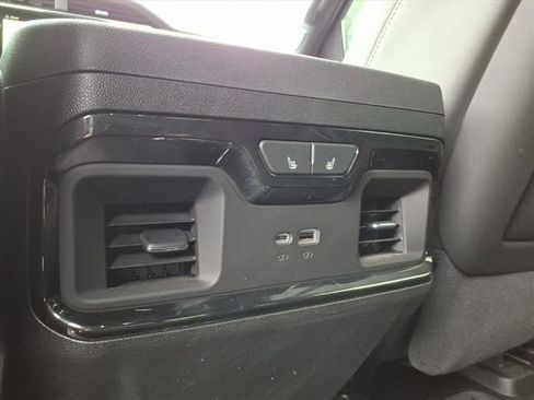 Used 2025 GMC Sierra 2500 AT4X image 26