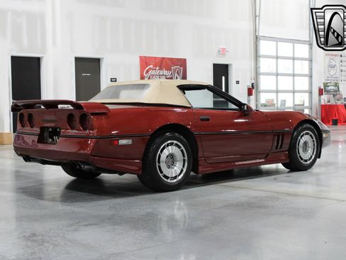 Used 1987 Chevrolet Corvette Convertible image 13
