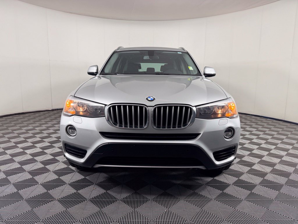 Used 2017 BMW X3 xDrive28i AWD/4WD image 3
