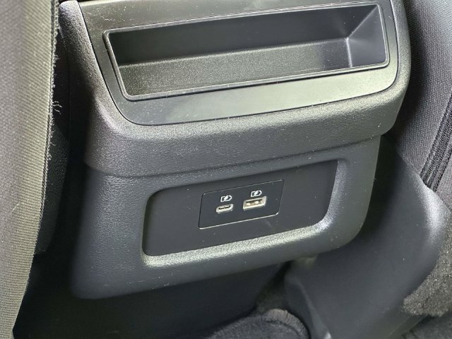 Used 2024 Nissan Pathfinder S AWD/4WD image 17