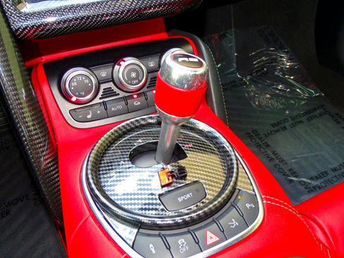 Used 2012 Audi R8 V10 image 23